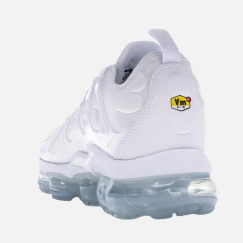 White vapormax triple best sale white